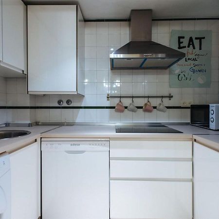 Pajaritos Suite Apartment - Private Parking Included Sevilla Eksteriør billede