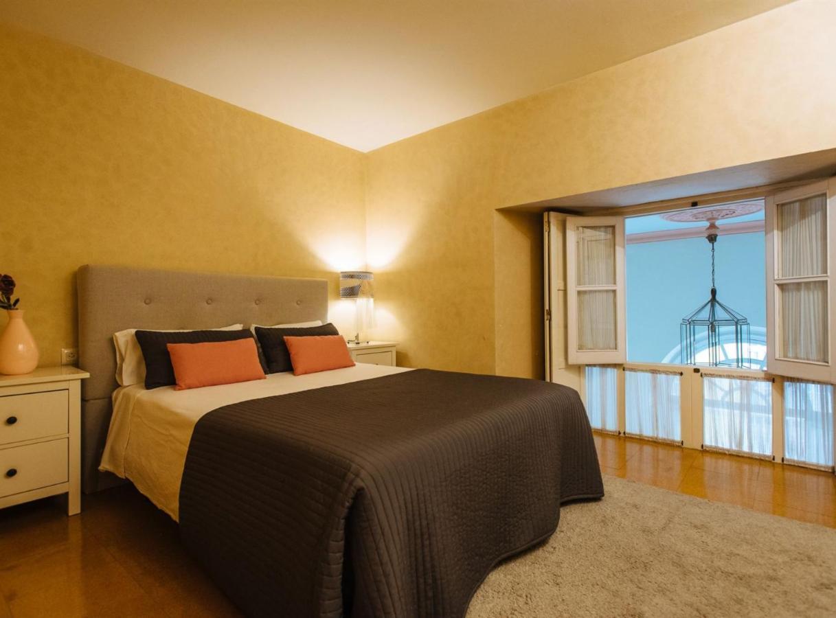 Pajaritos Suite Apartment - Private Parking Included Sevilla Eksteriør billede