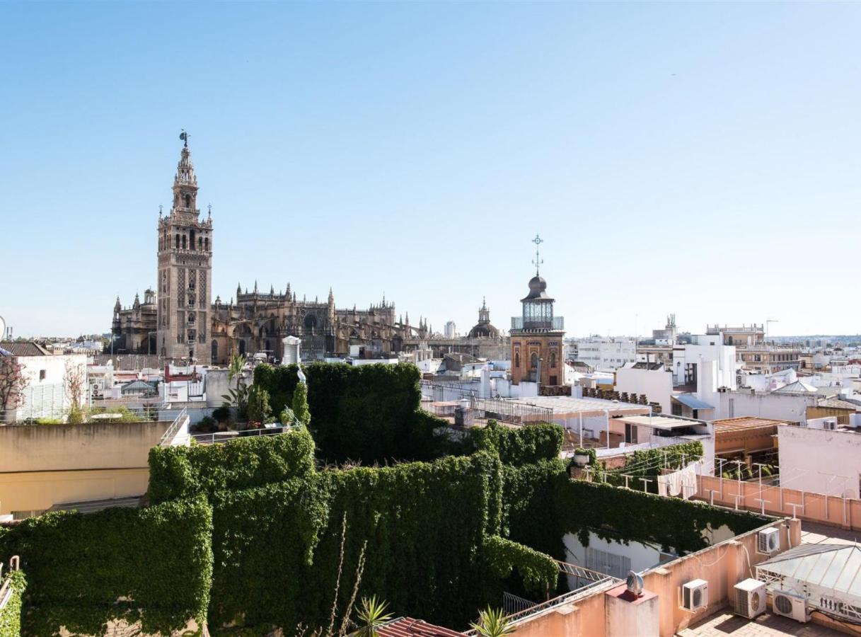 Pajaritos Suite Apartment - Private Parking Included Sevilla Eksteriør billede